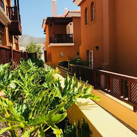 La Casa Canaria * La Playa de Arguineguín